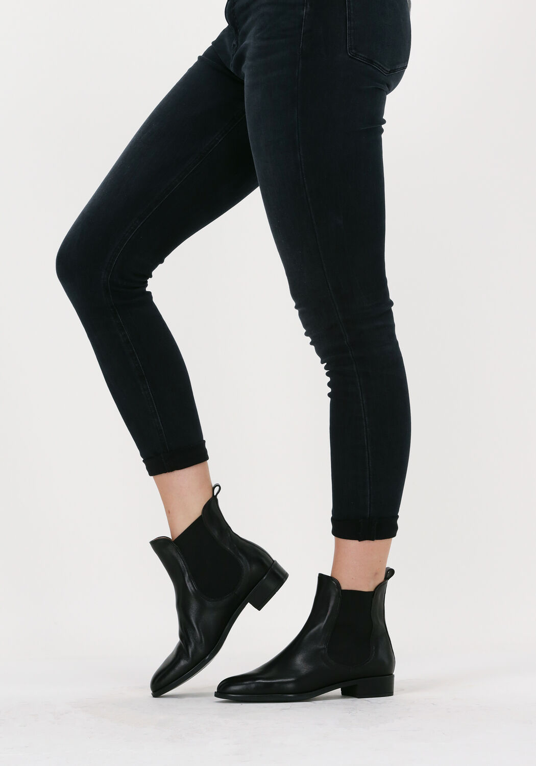 Zwarte UNISA Chelsea boots BOYER - large