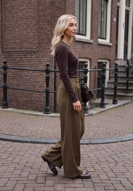 Bruine DRYKORN Tops & T-shirts NURIT - large