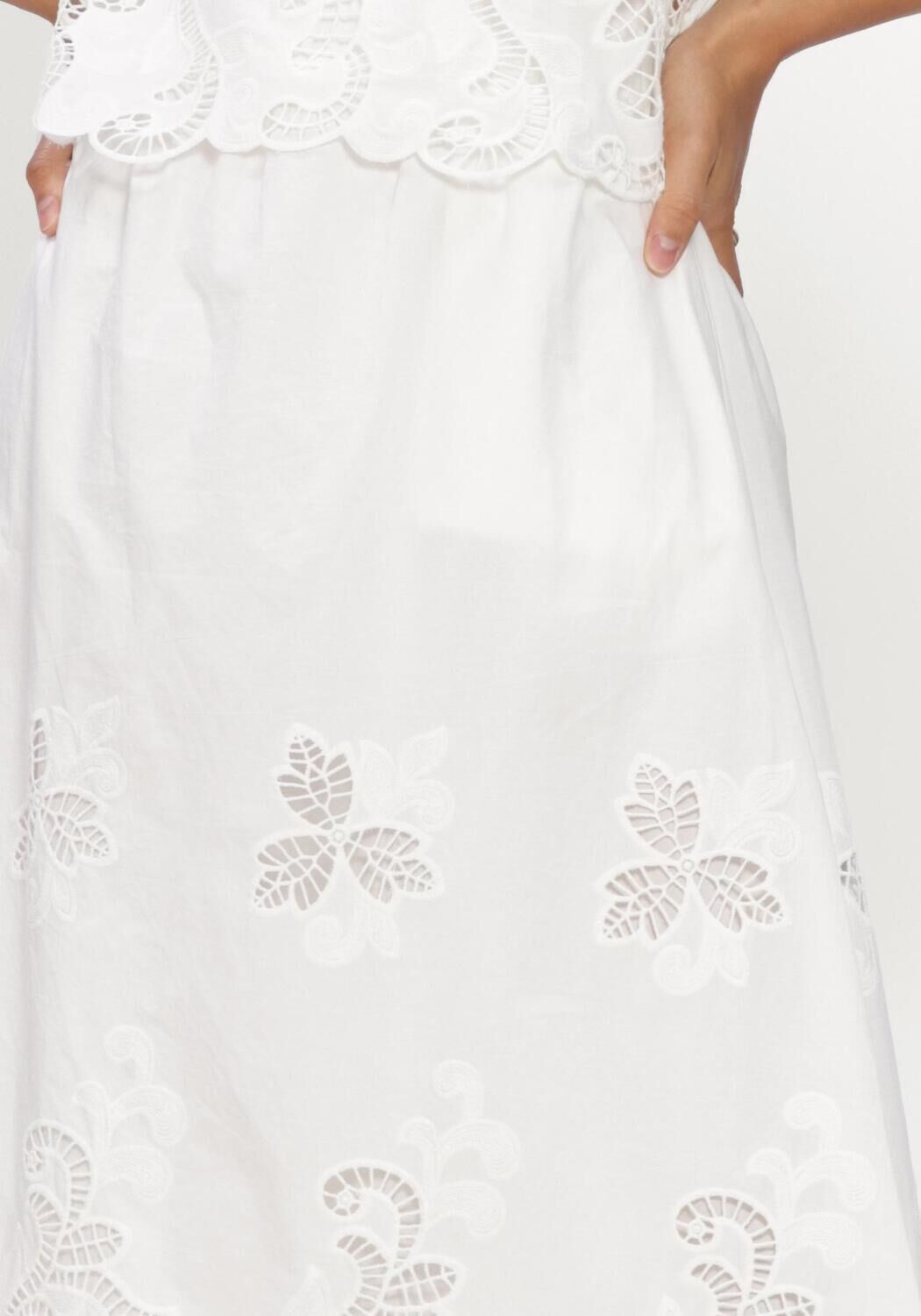 Witte NEO NOIR Rokken YARA LONG EMB SKIRT - large