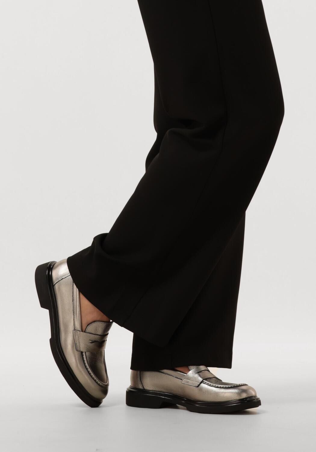 Zilveren CTWLK Loafers FANTAST - large