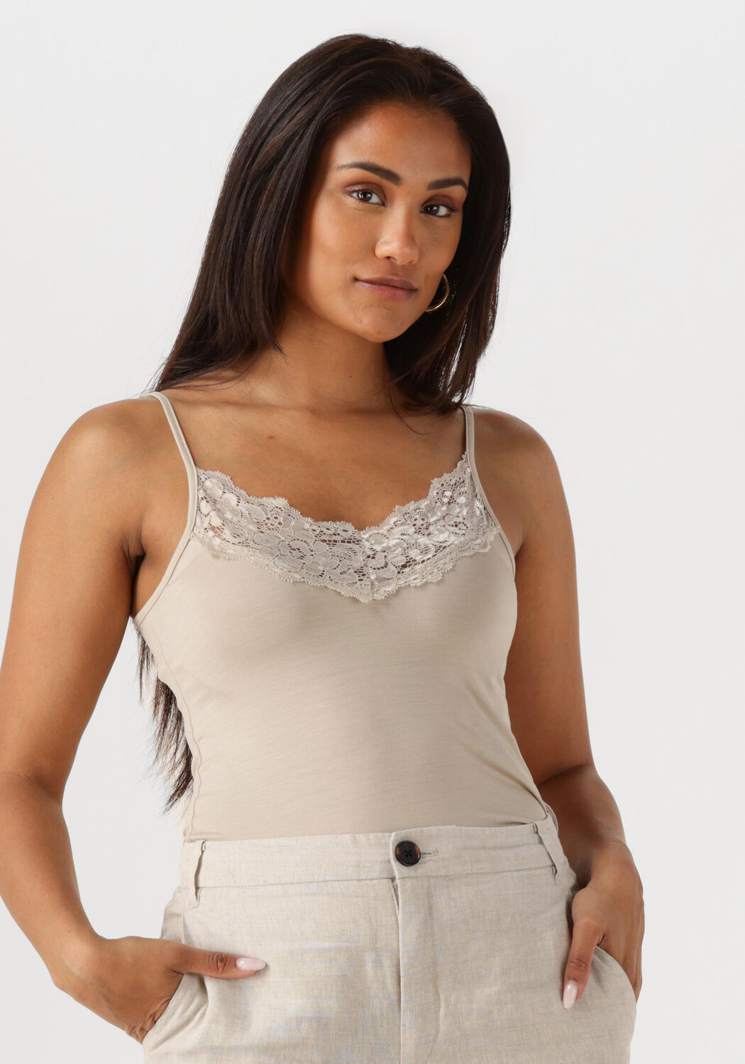 JANSEN AMSTERDAM Dames Tops & T-shirts Alora Hemdje Tc 103 Spaghetti With Lace Beige