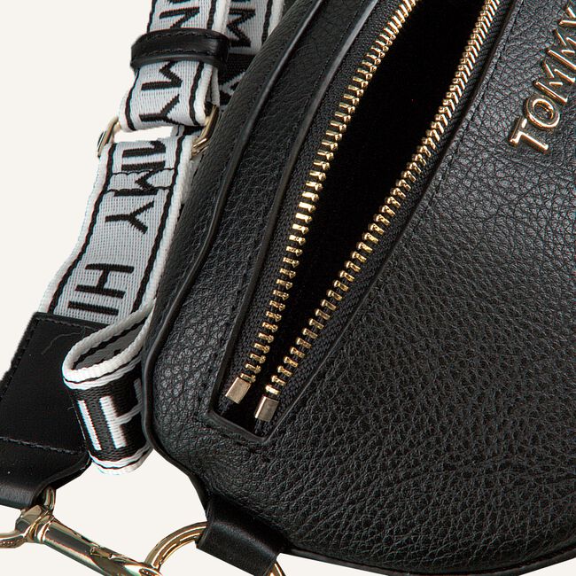 Zwarte TOMMY HILFIGER Heuptas ICONIC TOMMY BUMBAG Zwarte TOMMY HILFIGER Heuptas ICONIC TOMMY BUMBAG - large