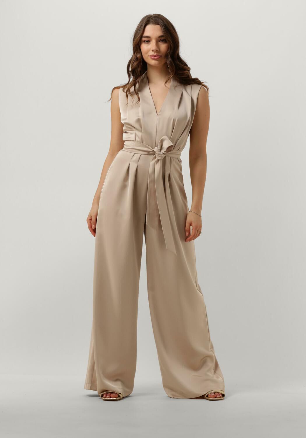 ACCESS Dames Jumpsuits Satin Jumpsuit With Pleats Goud