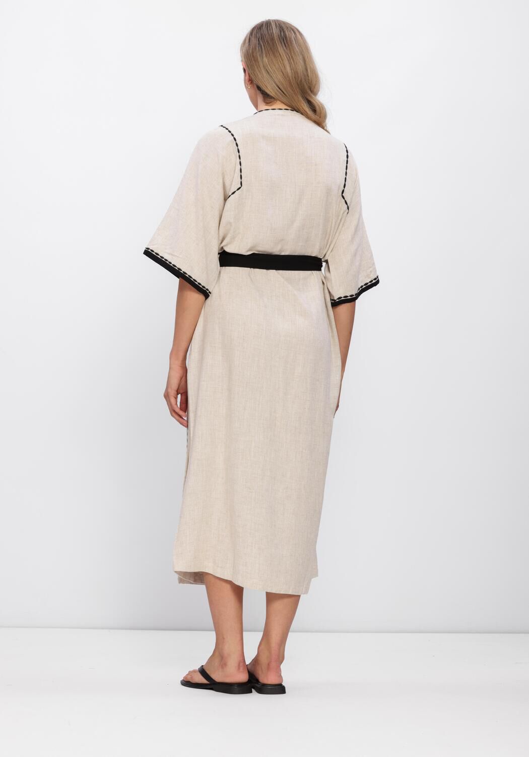 Beige KNIT-TED Jurken MAUI - large