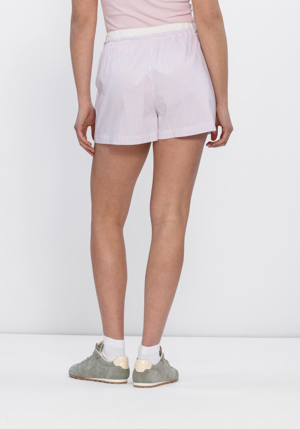 Lichtroze THE LOLA CLUB Broeken MAEVE SHORT - large