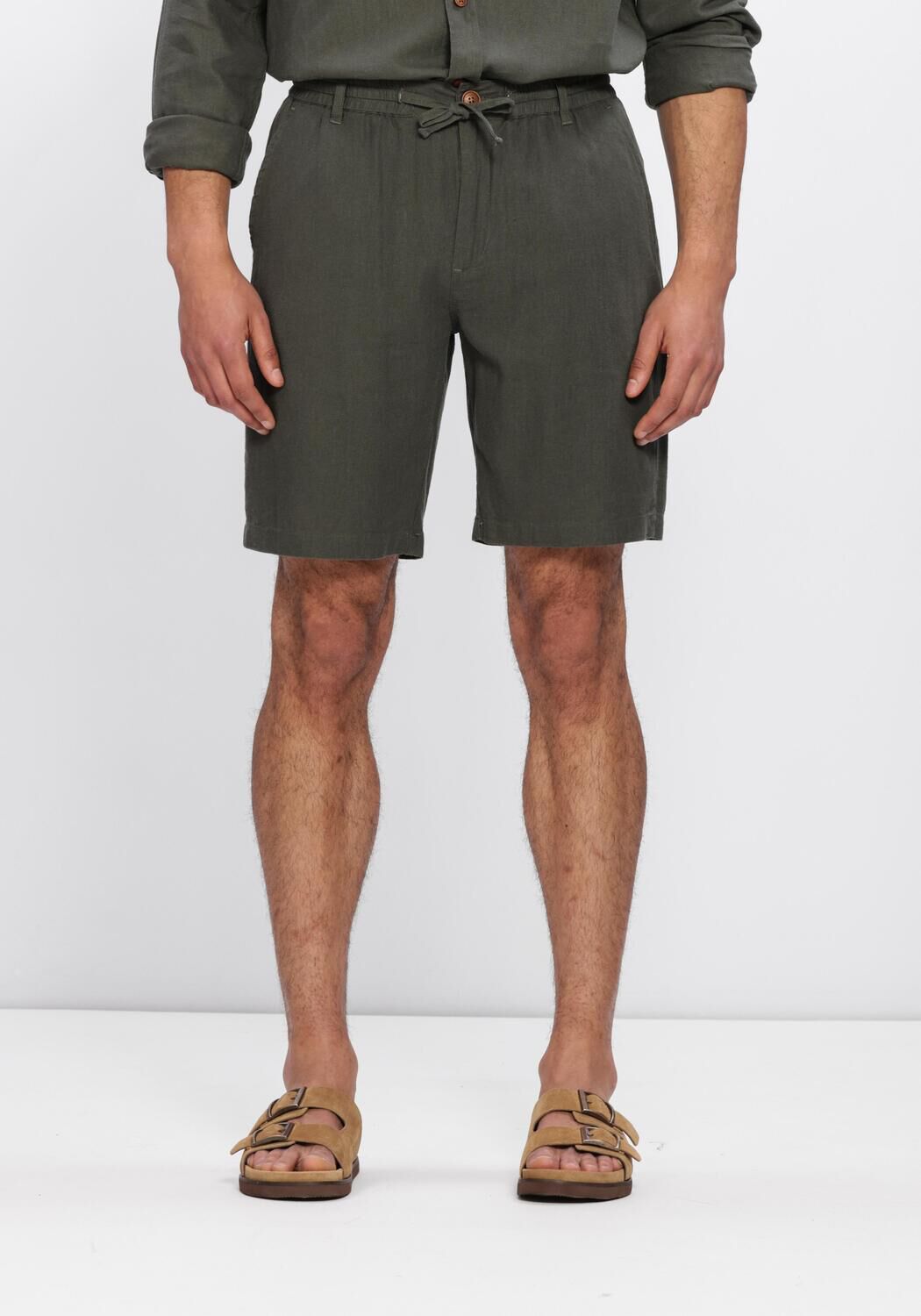 Groene ANERKJENDT Korte broek AKJAMES COT-LINNEN-VIS SS SHORT