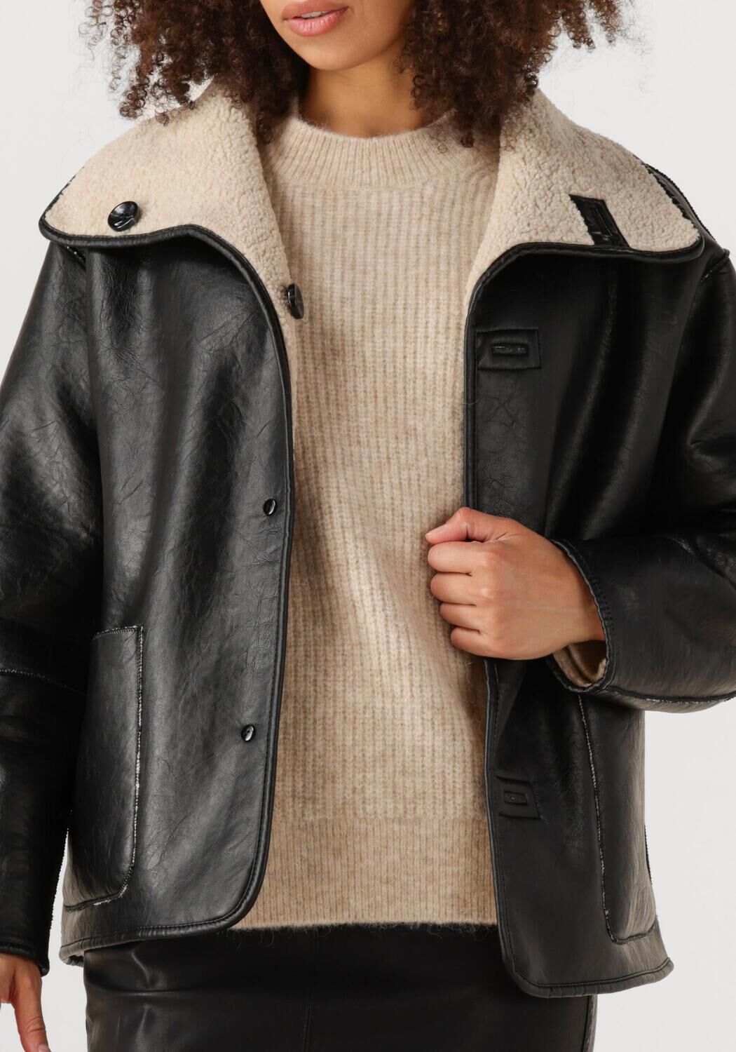 KNIT-TED Dames Jassen Cozy Zwart