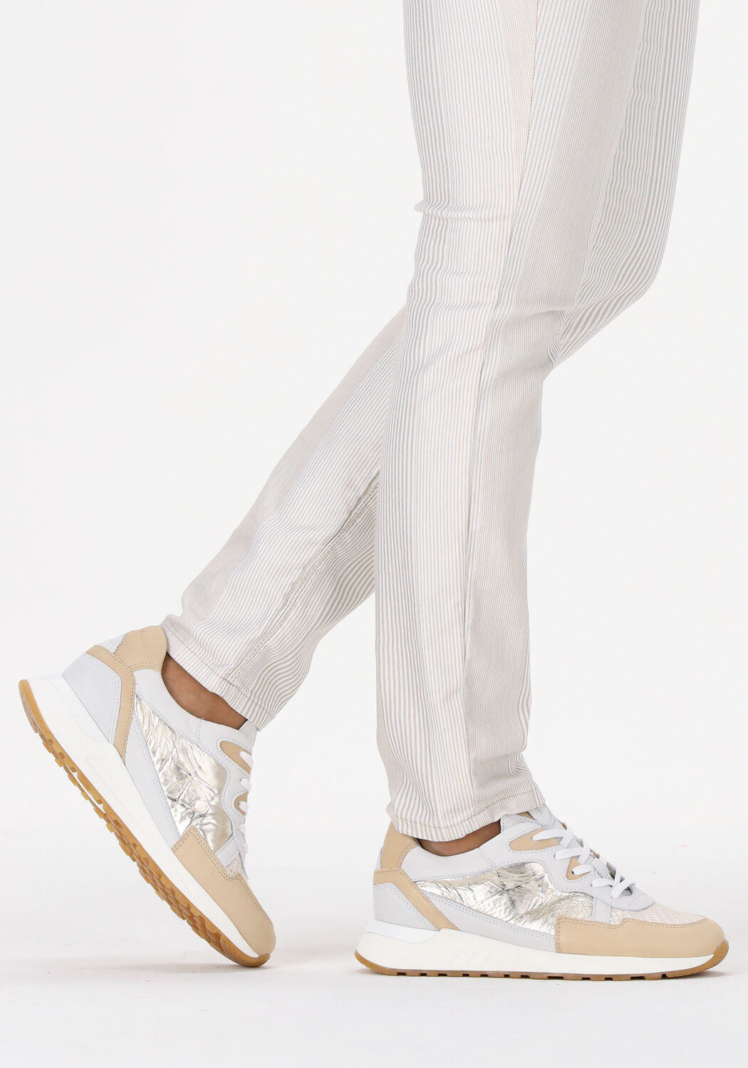 Beige PIEDI NUDI Lage sneakers 2507-05 - large