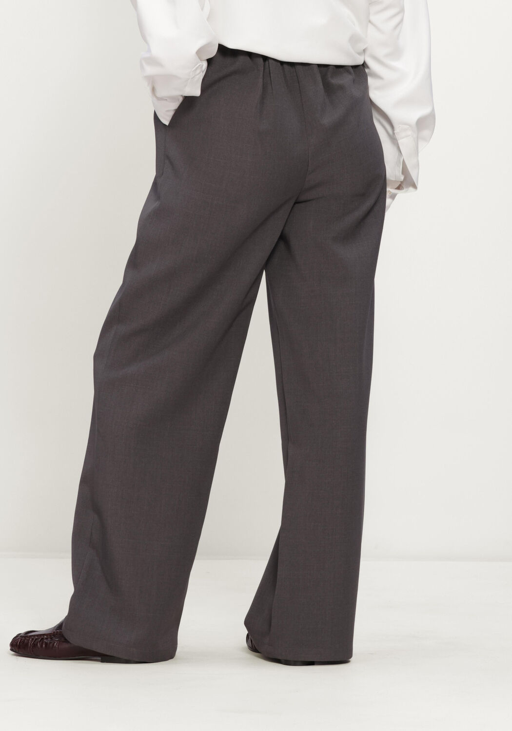 Donkergrijze STUDIO AMAYA Wijde broek JASMIN PANTS - large