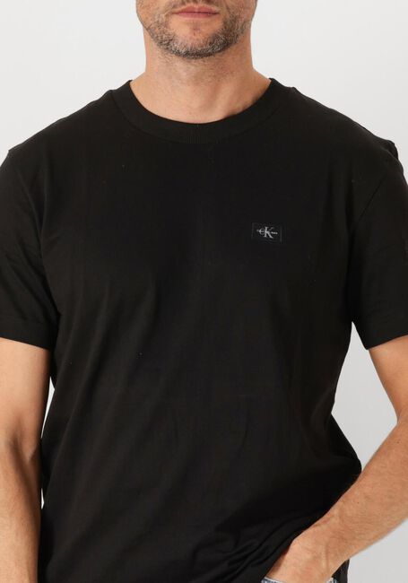 Zwarte CALVIN KLEIN T-shirt WOVEN LABEL REGULAR TEE - large