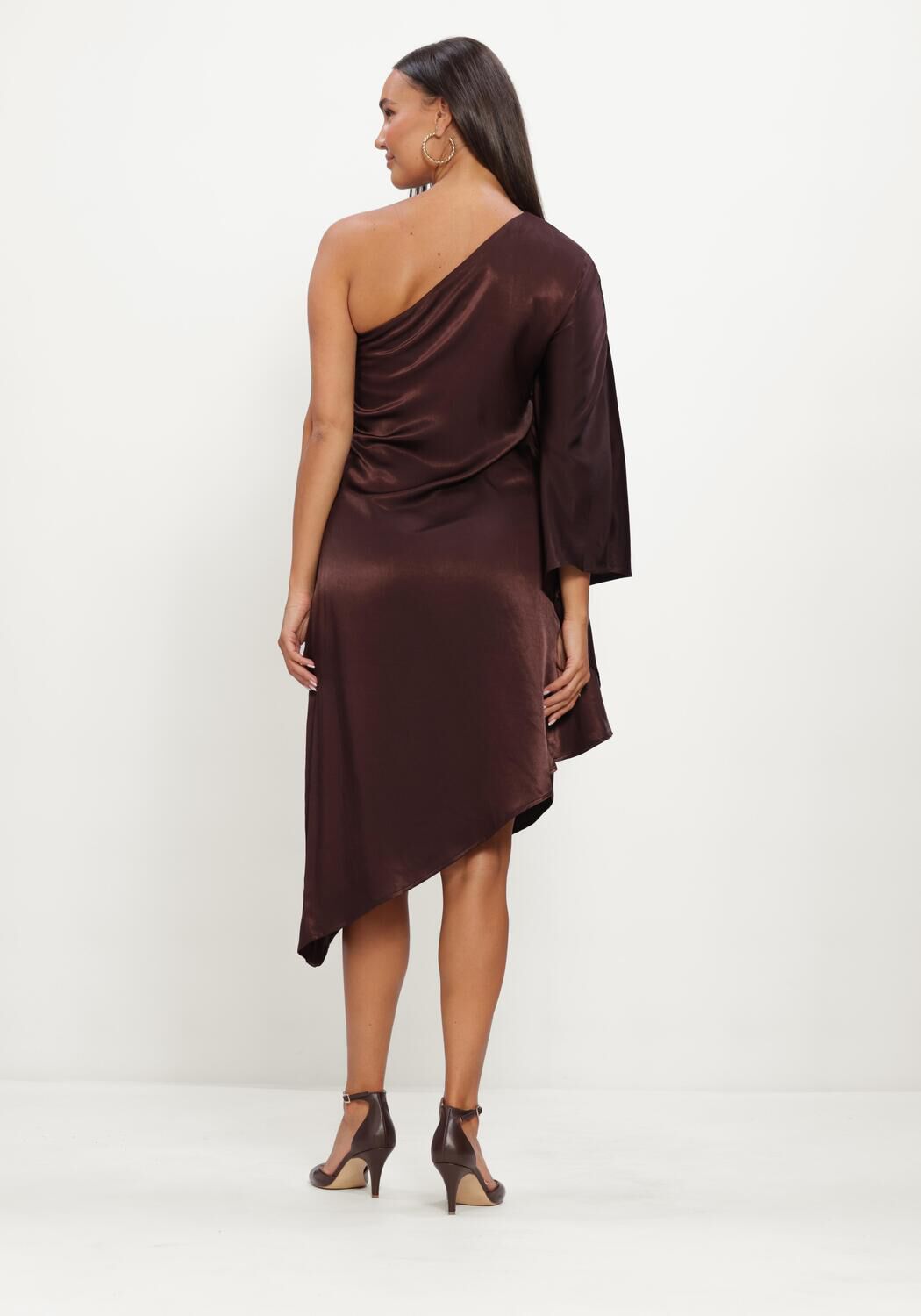 Bruine MY ESSENTIAL WARDROBE Midi jurk MWESTELLE ASYMMETRIC DRESS - large