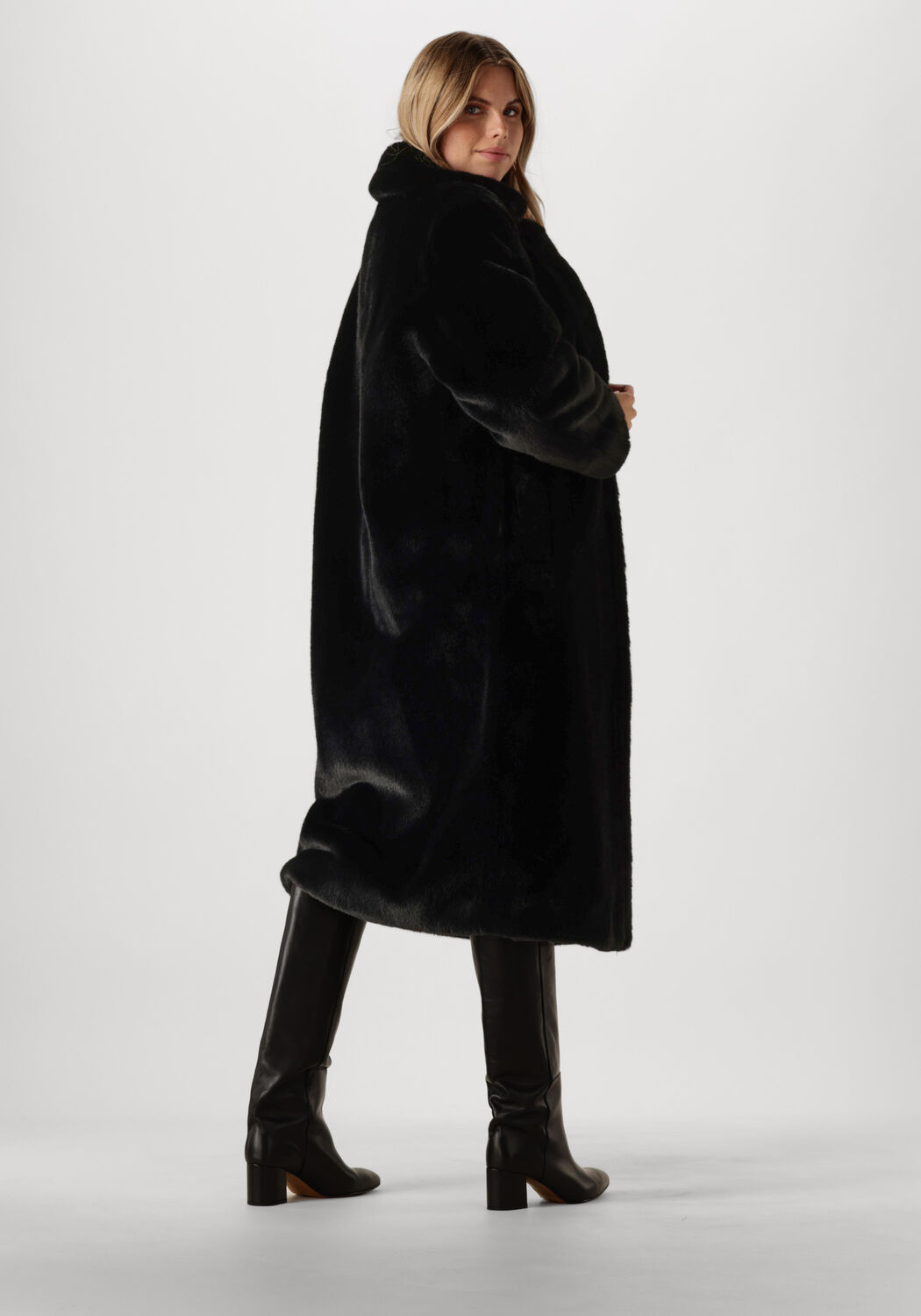 STAND STUDIO Dames Jassen Maria Coat Soft Zwart