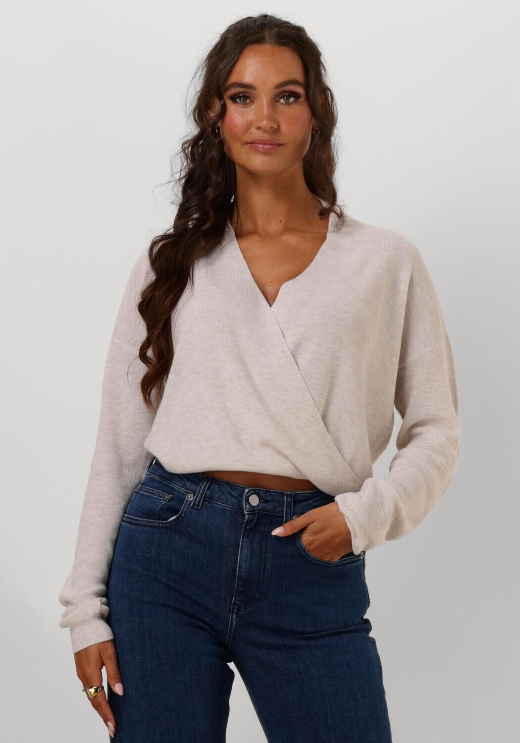 ANOTHER LABEL Dames Truien & Vesten Leni Knitted Pull Creme