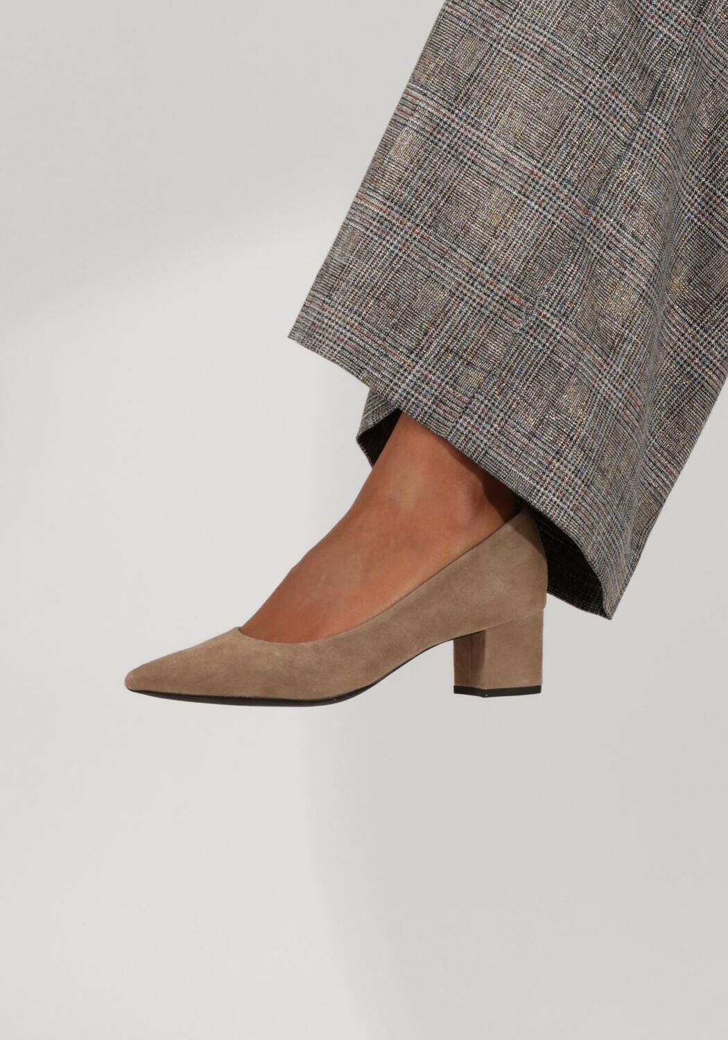 Taupe UNISA Pumps JASUL - large