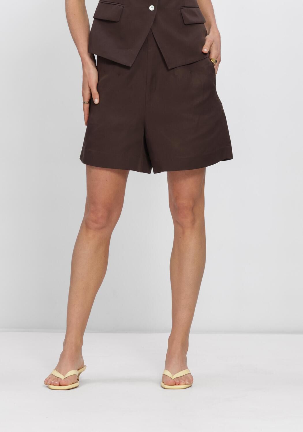 Bruine COPENHAGEN MUSE Korte broek CMCOLLEEN-SHORTS - large