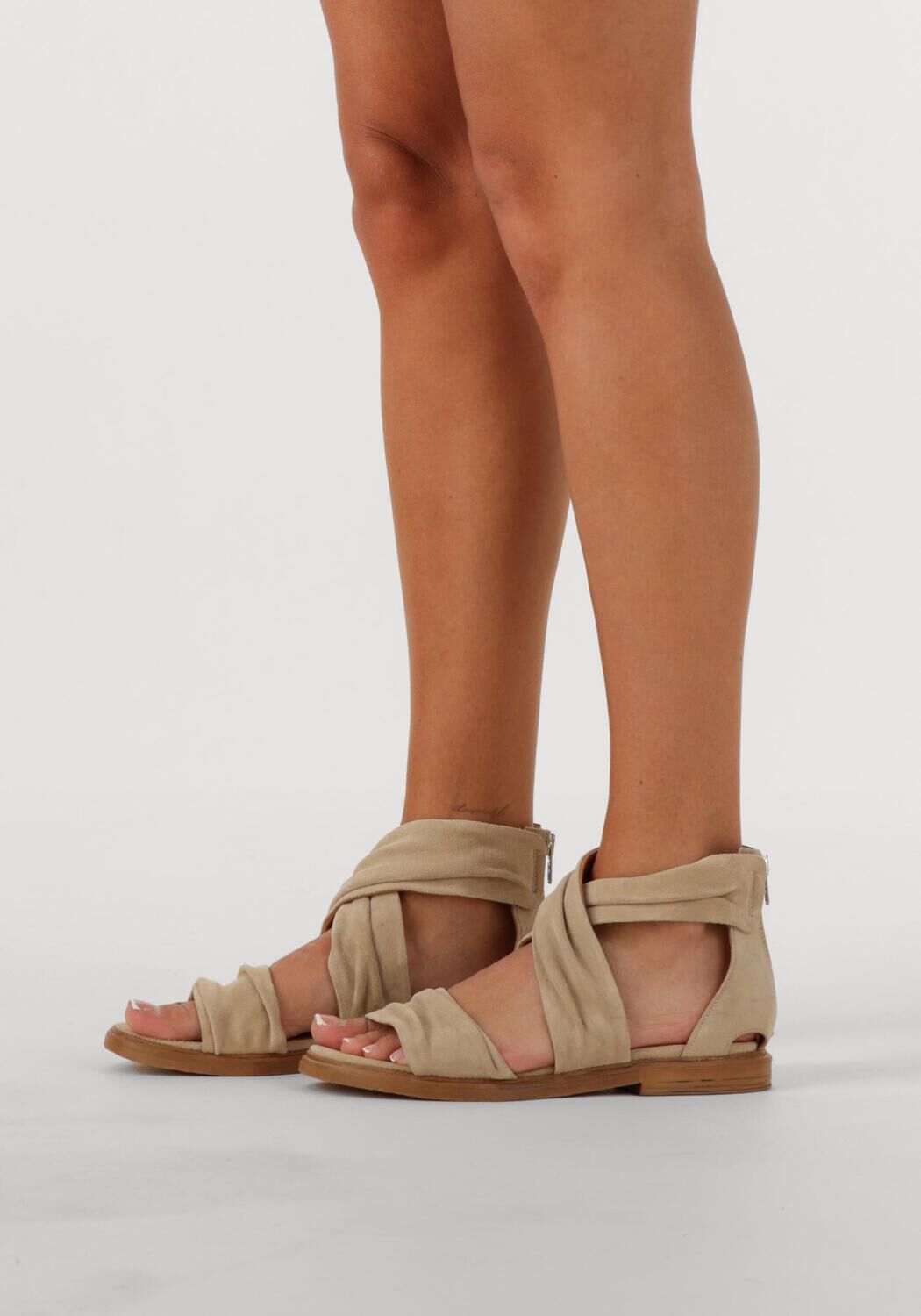 Beige NOTRE-V Platte sandalen 1GAMBA102 - large