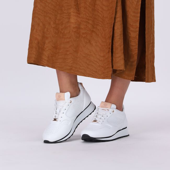 Witte FRED DE LA BRETONIERE Lage sneakers 101010201 Witte FRED DE LA BRETONIERE Lage sneakers 101010201 - large