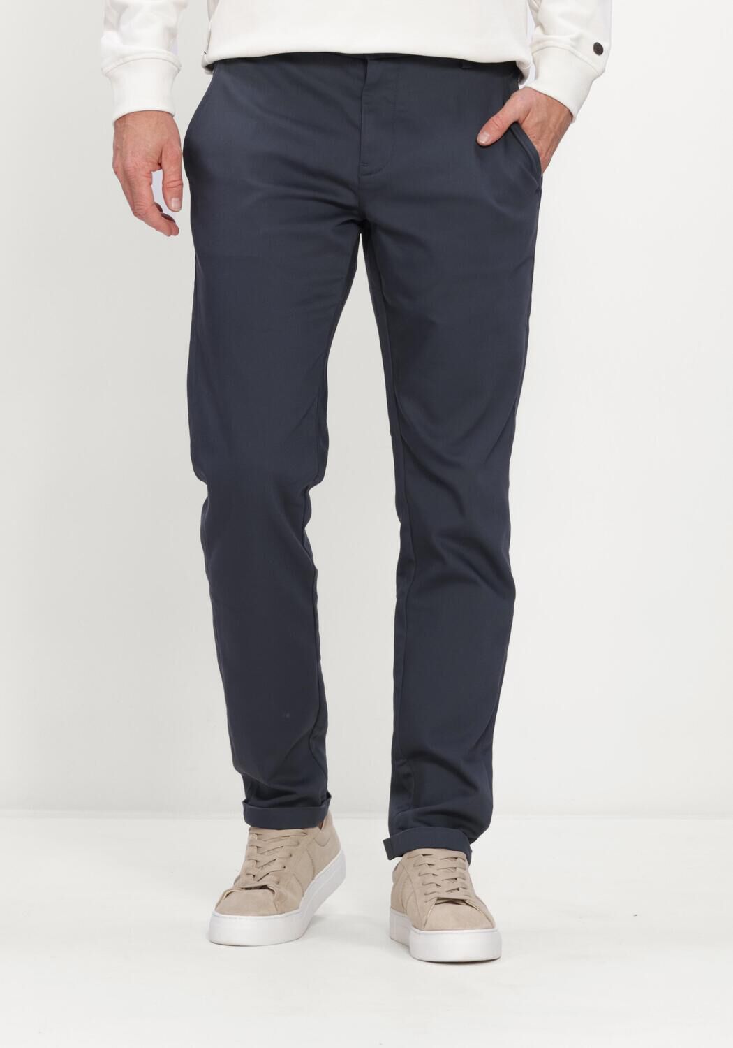 Donkerblauwe CAST IRON Lange broeken CYLAS TAPERED CHINO MEGDA POWER - large