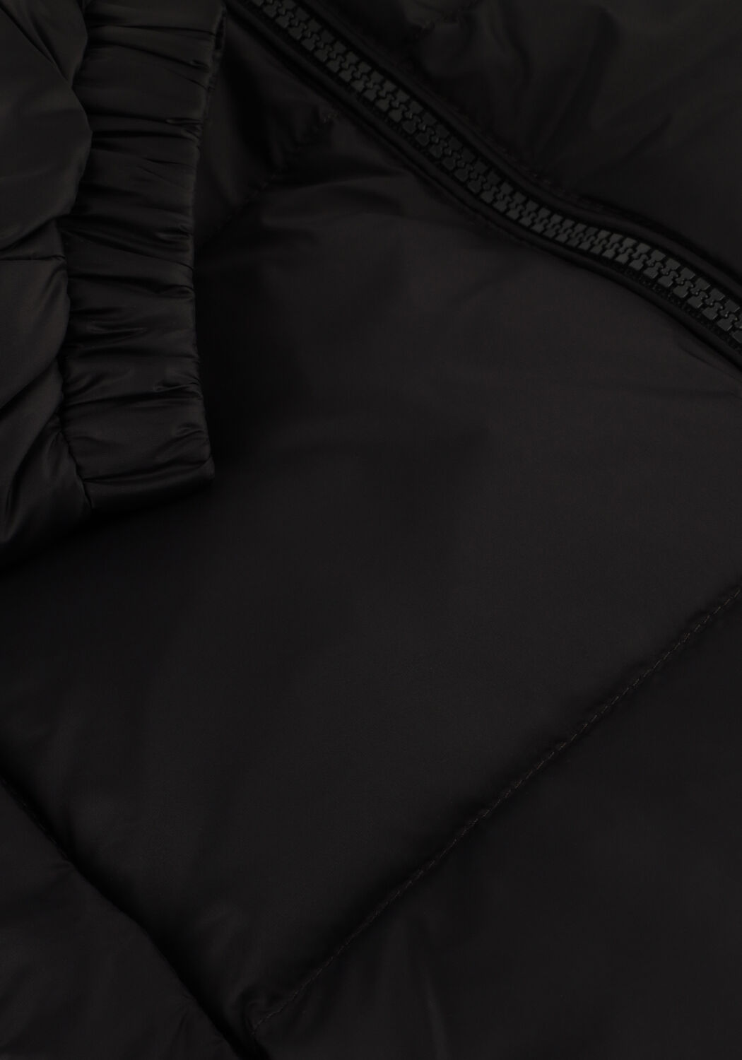 Zwarte TOMMY HILFIGER Gewatteerde jas ESSENTIAL DOWN JACKET - large