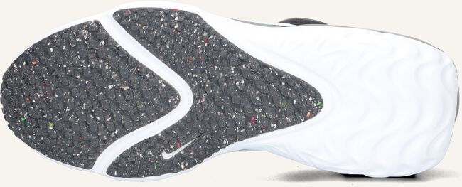 Zwarte NIKE Lage sneakers NIKE RUN FLOW (GS) Zwarte NIKE Lage sneakers NIKE RUN FLOW (GS) - large