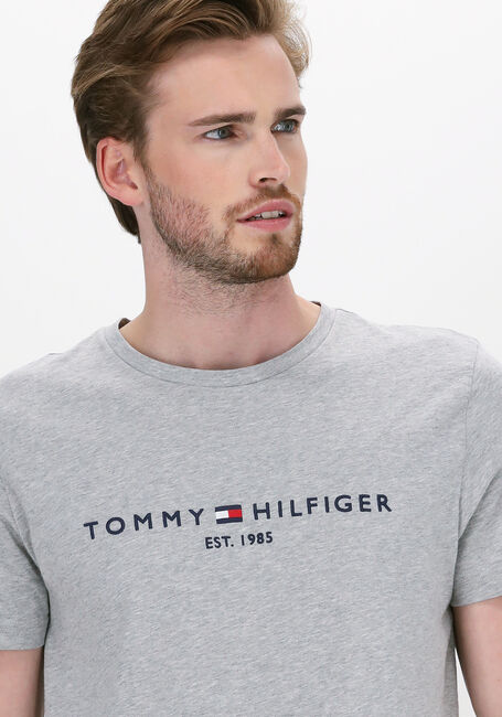 Grijze TOMMY HILFIGER T-shirt TOMMY LOGO TEE - large