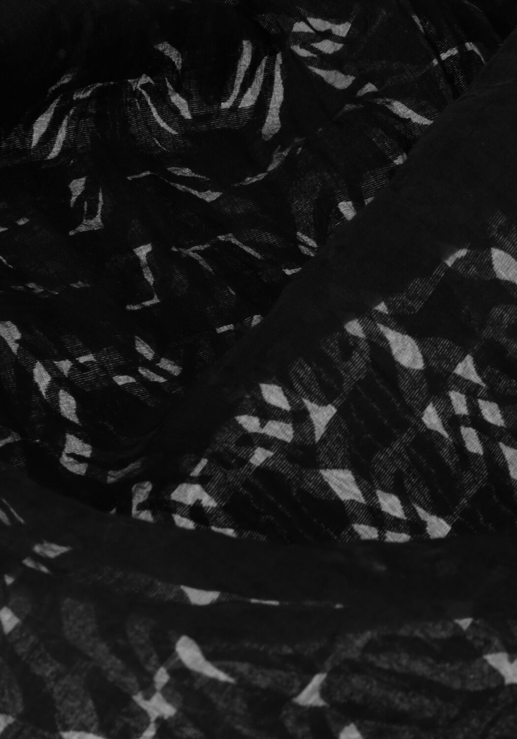 Zwarte ALIX THE LABEL Blouses LADIES WOVEN BULL BURNOUT BLOUSE - large