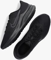 Zwarte NIKE Lage sneakers DOWNSHIFTER 11 - medium