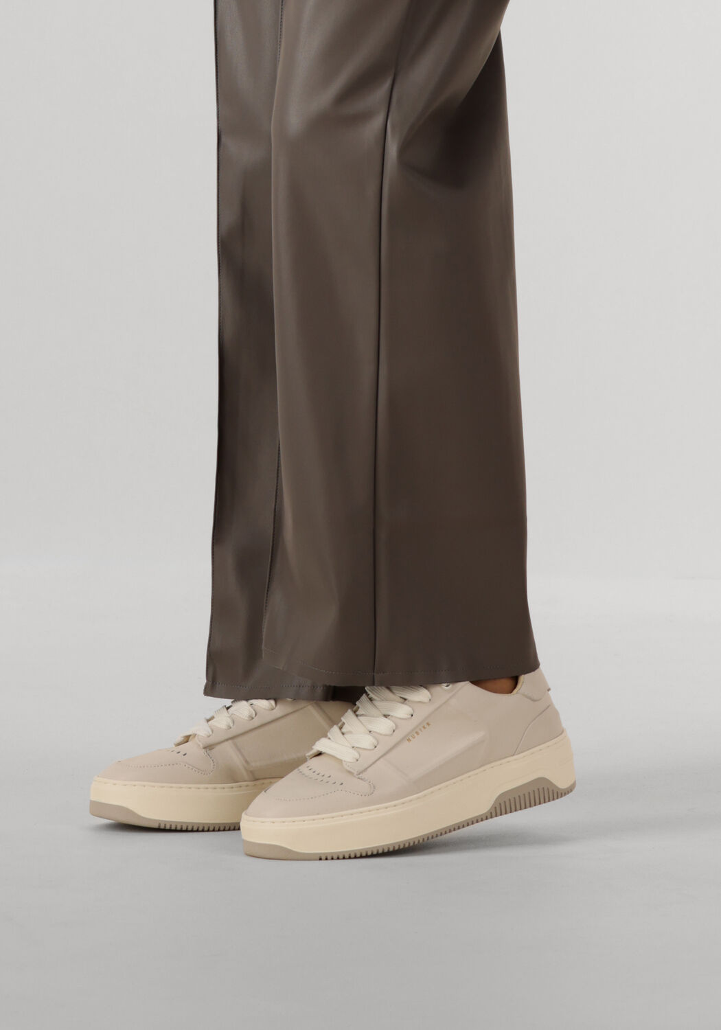 Witte NUBIKK Lage sneakers BASKET COLE - large