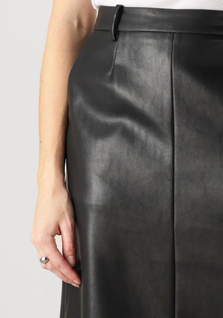 Zwarte NEO NOIR Midirok NETTI FAUX LEATHER SKIRT - large