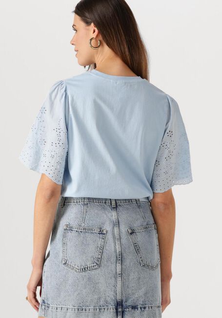 Lichtblauwe Y.A.S. T-shirt YASLEX SS TOP W. EMB SLEEVES S. NOOS - large