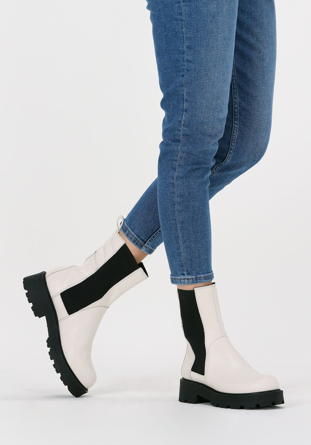 Zwarte VAGABOND SHOEMAKERS Chelsea boots FRANCES BOOTS | Omoda