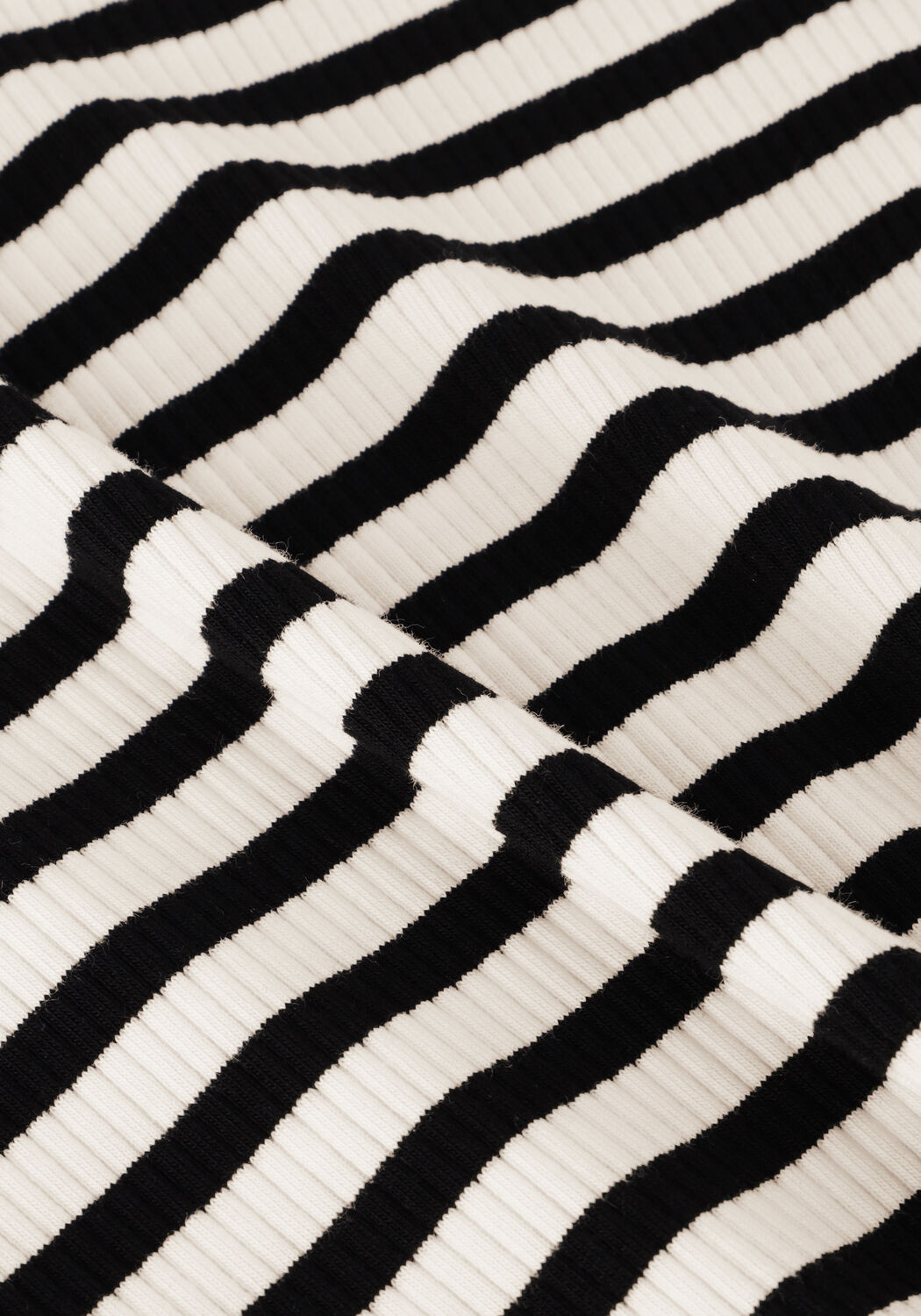 Zwarte INWEAR Top DAGNAIW STRIPED T-SHIRT - large