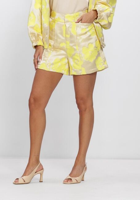 Gele STUDIO AMAYA Broeken LOLA SHORT - large