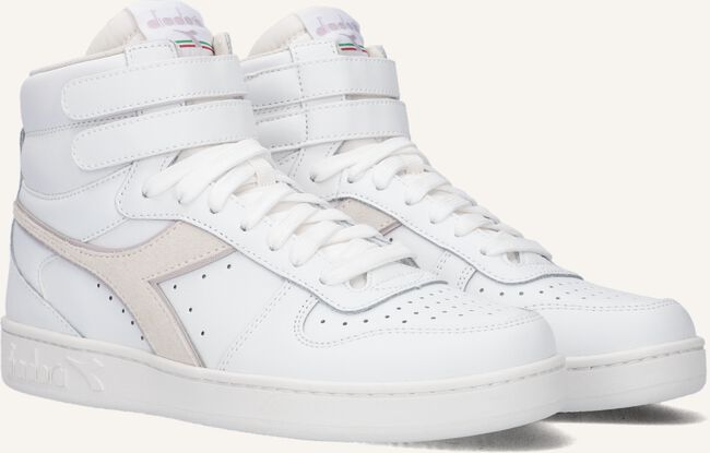 Witte DIADORA Hoge sneakers MAGIC BASKET DEMI ICONA MID DAMES Witte DIADORA Hoge sneakers MAGIC BASKET DEMI ICONA MID DAMES - large