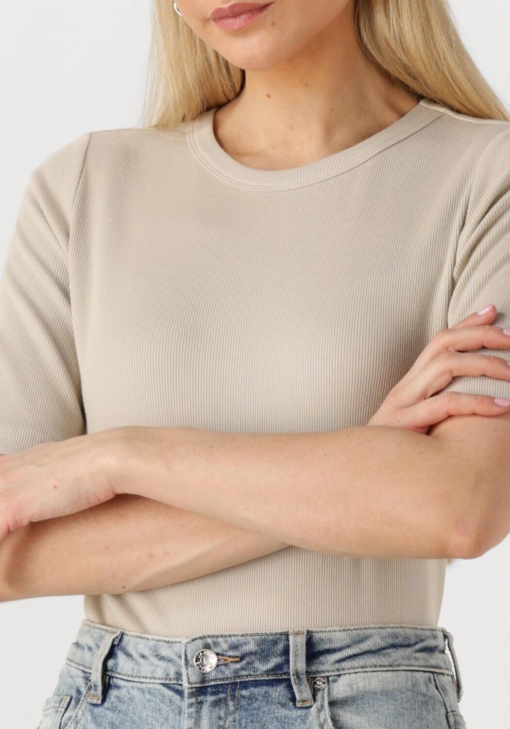 WITHBLACK Dames Tops & T-shirts Wbllullu Ss Tee Beige