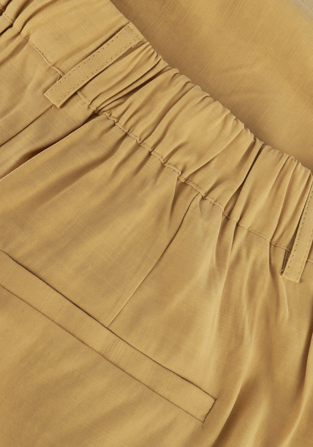 Gele Y.A.S. Broeken YASPETRINA HMW SHORTS - large