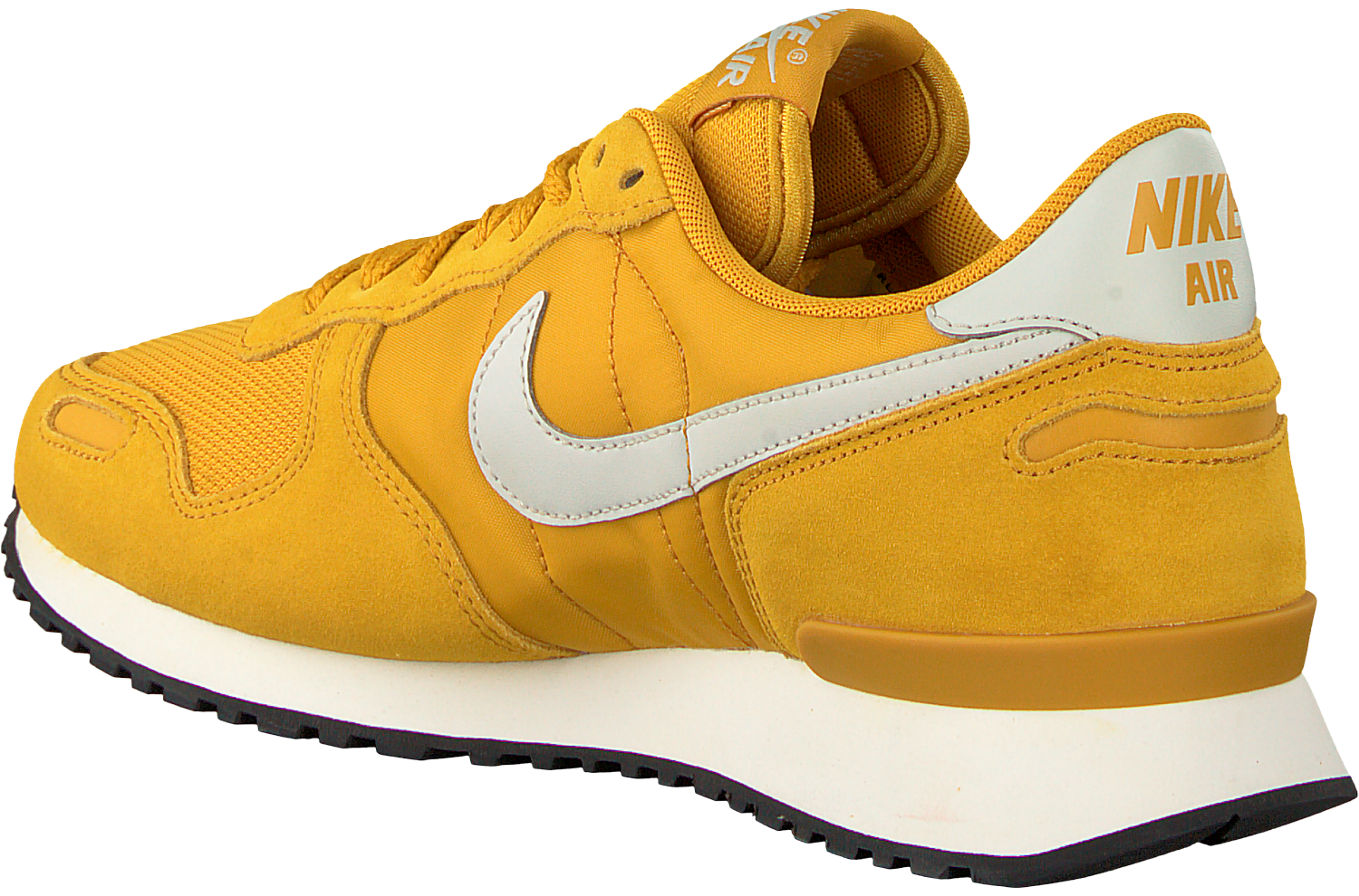 Beige NIKE Sneakers AIR VRTX MEN | Omoda