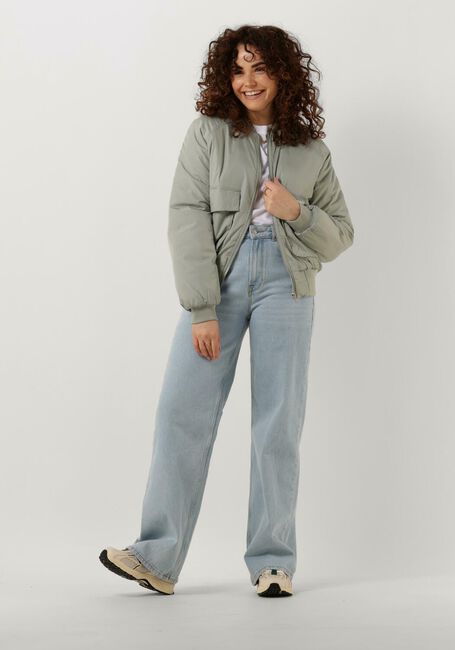 Lichtgrijze ESMÉ STUDIOS Jack BLAIR SHORT JACKET - large