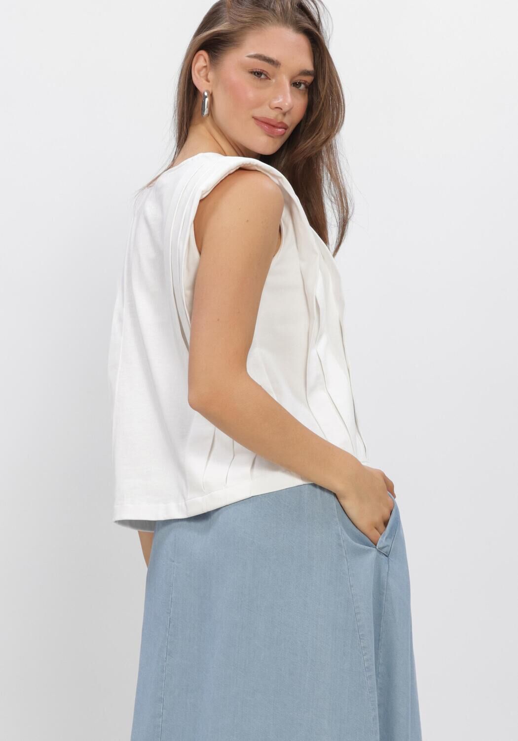 Witte CO'COUTURE Top ZELLICC PADDED PLEAT TOP - large