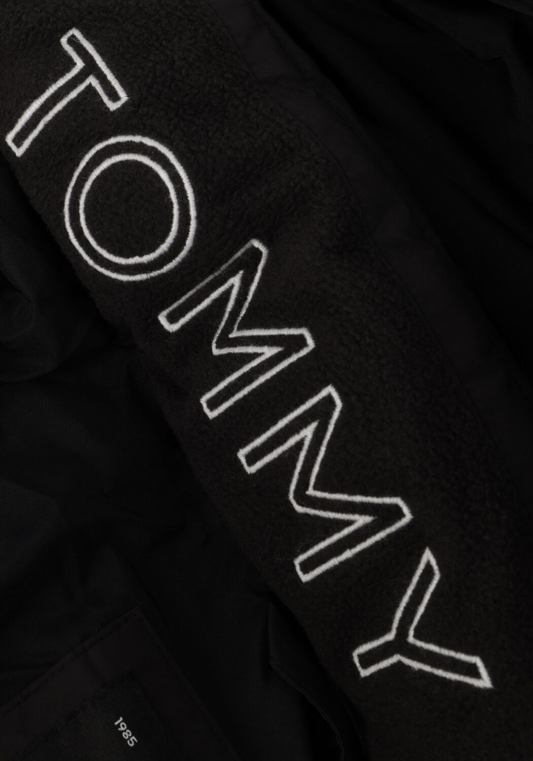 Zwarte TOMMY JEANS Parka's TJM ESSENTIAL DOWN PARKA - large