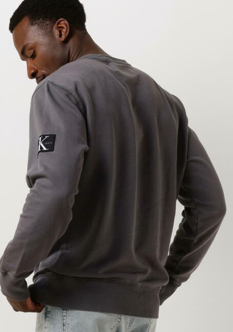 Donkergrijze CALVIN KLEIN Sweater WASHED BADGE CREW NECK - large