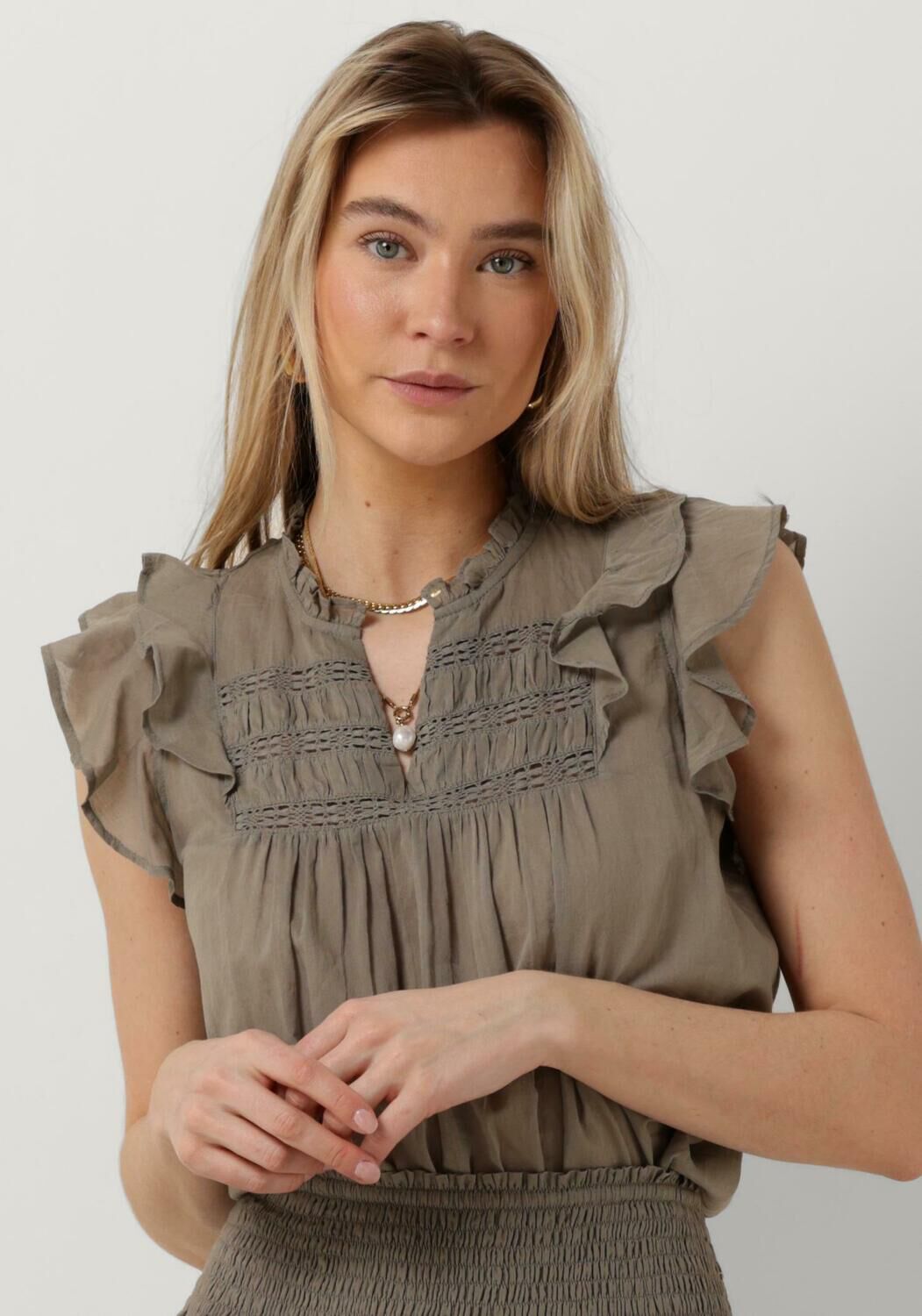 NOTRE V Dames Tops T shirts Voile Top Short Sleeves Taupe Kledingwinkel