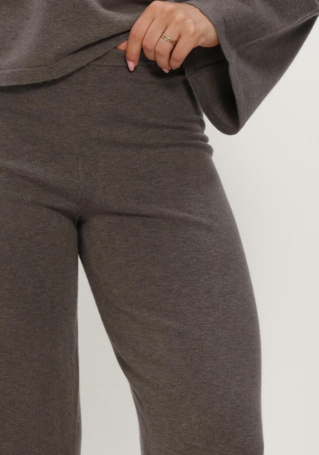 Taupe BOII STUDIOS Wijde broek GEIFA - large