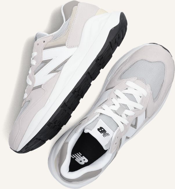 Grijze NEW BALANCE Lage sneakers M5740 Grijze NEW BALANCE Lage sneakers M5740 - large