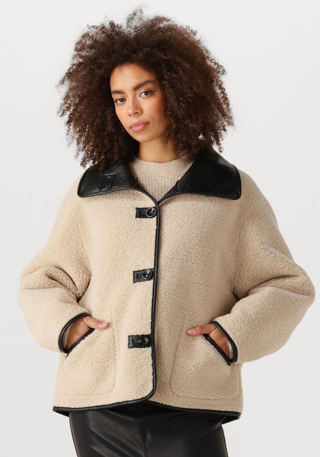 KNIT-TED Dames Jassen Cozy Zwart