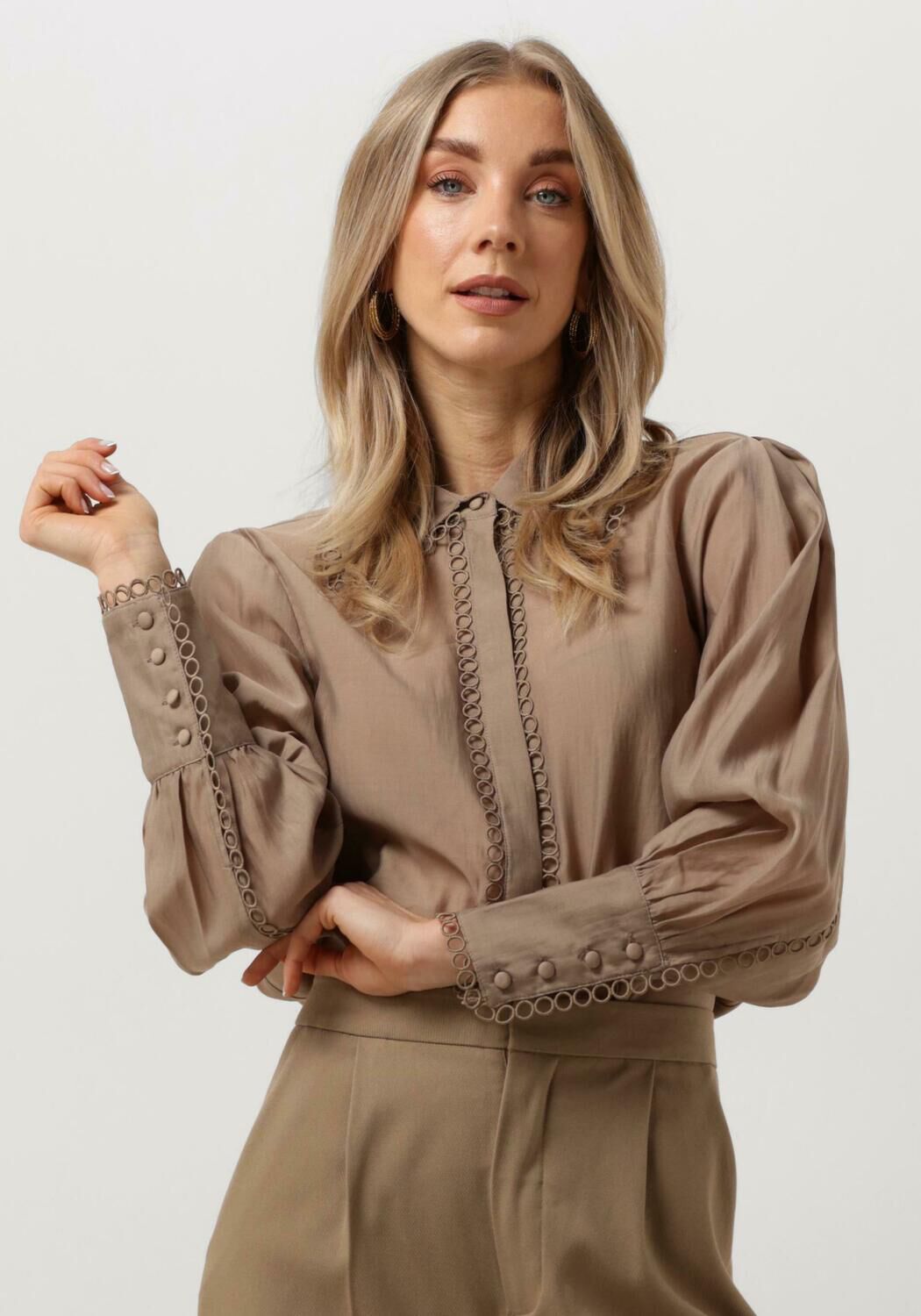 Copenhagen Muse Stijlvolle Bruine Blouse met Kantdetails Brown Dames