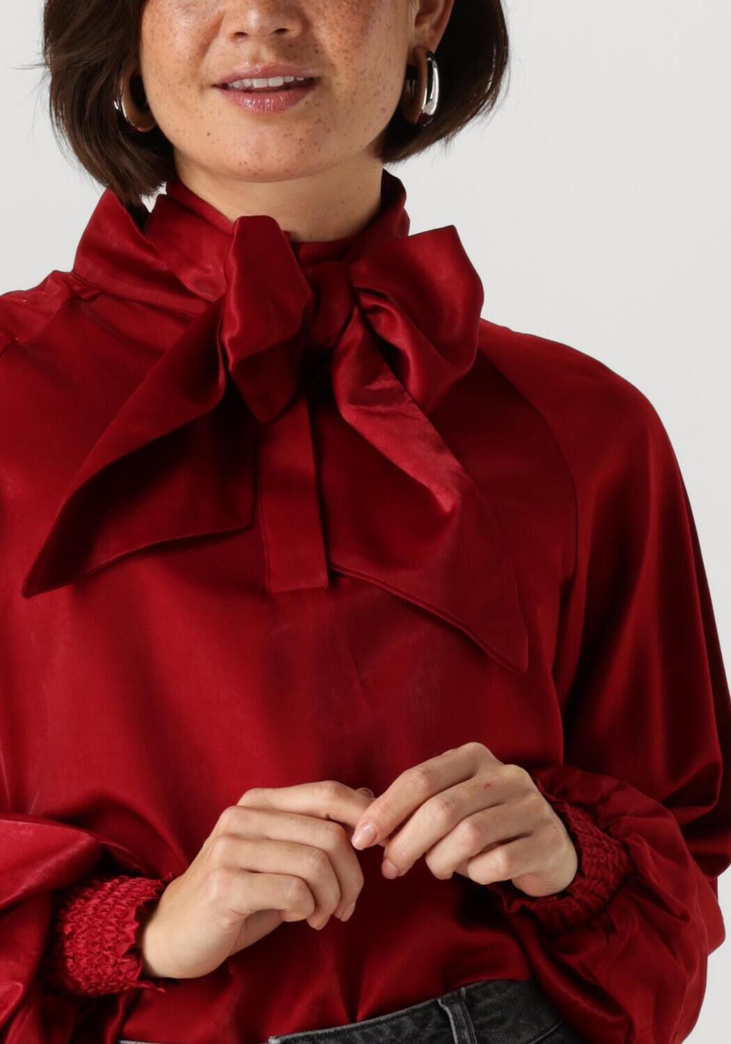 MY ESSENTIAL WARDROBE Dames Blouses Estellemw Scarf Blouse Rood