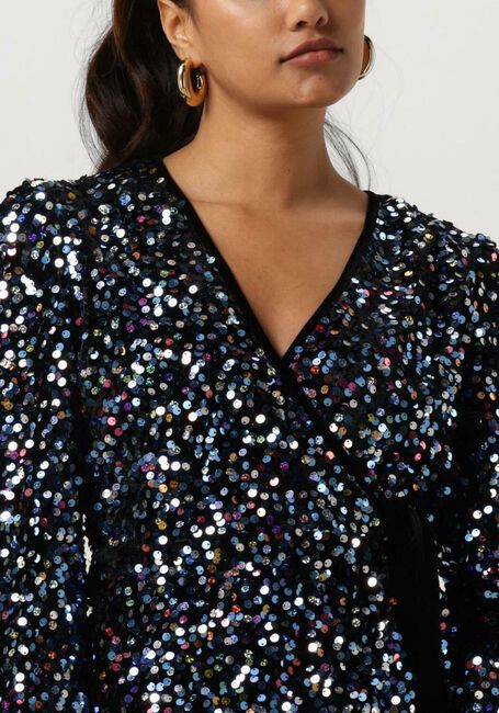 Zwarte Y.A.S. Blouses YASKILLO SEQUIN LS WRAP TOP - large