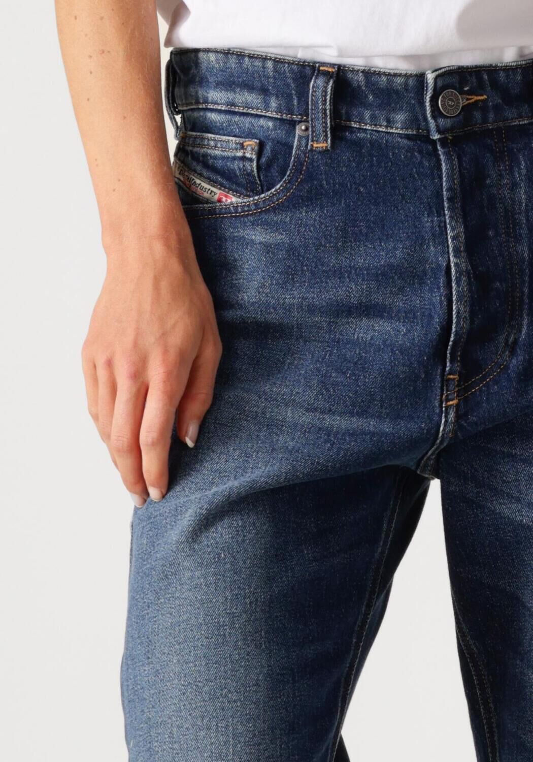 DIESEL Dames Jeans 1988 D-ark Donkerblauw