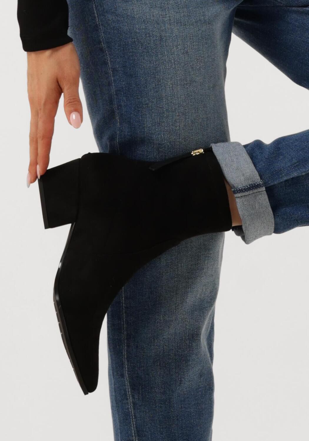 Zwarte UNISA Enkellaarsjes JAKE - large